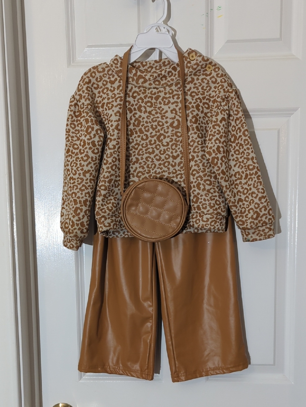 Kids Rachel Zoe Leopard Knit Top with faux leather pants n purse 4T